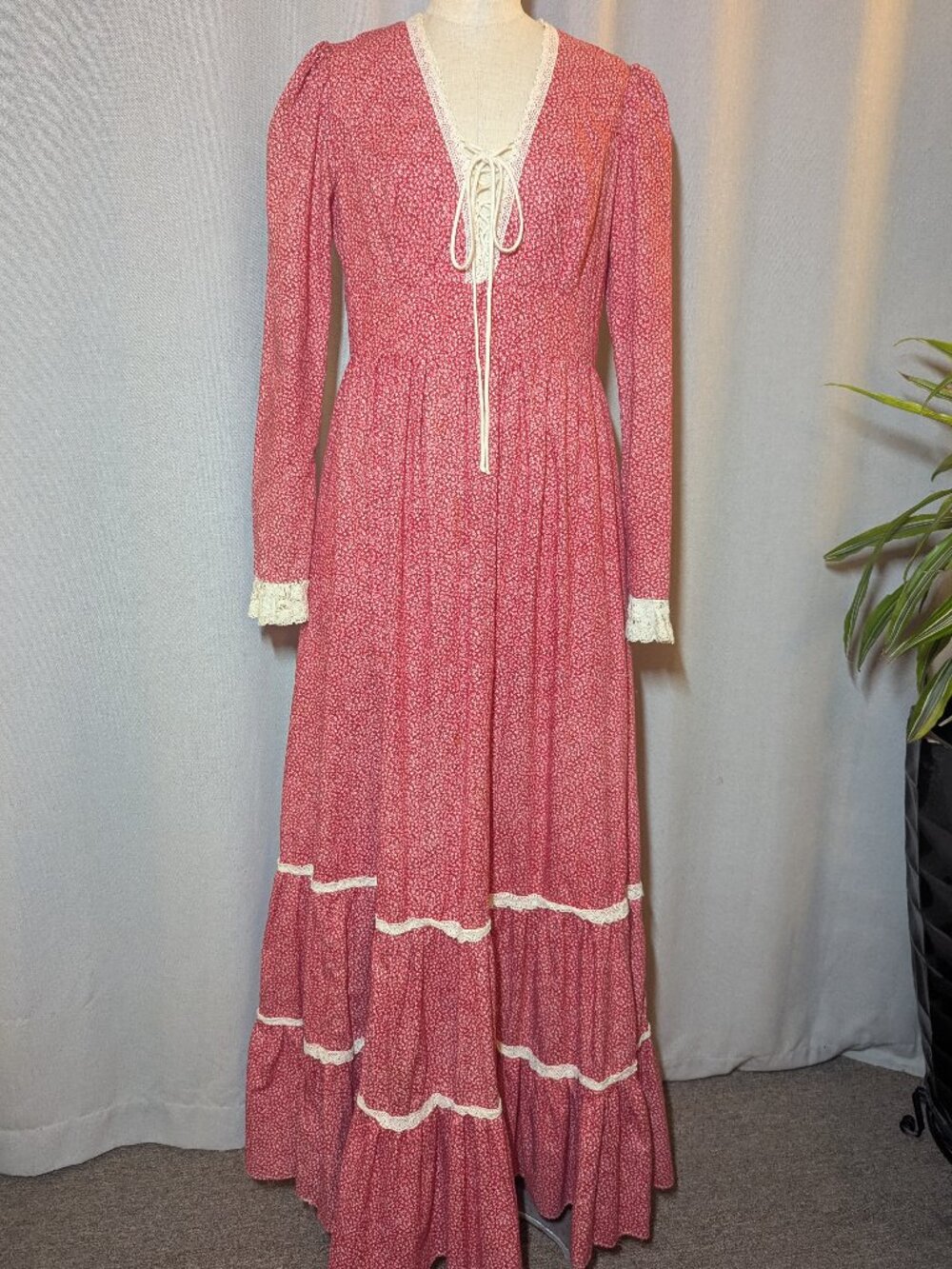 Gunne Sax Vintage Red Dress Maxi Cottage Prairie Floral Lace Size 11 Long Sleeve